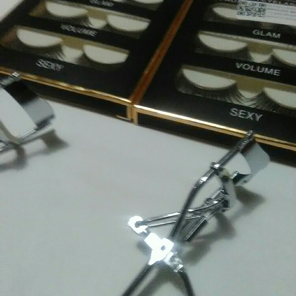 Hot 2 Set Luxury Natural 3D Eyelash Long Glam + 2 - Picture 4 of 6